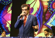 आयुष्याची अनेक वर्षे समर्पित करणाऱ्या आजी-माजी सैनिकांच्या शौर्याला सलामी.. अमित कुमार यांच्या सुरांनी रंगली अविस्मरणीय मैफल